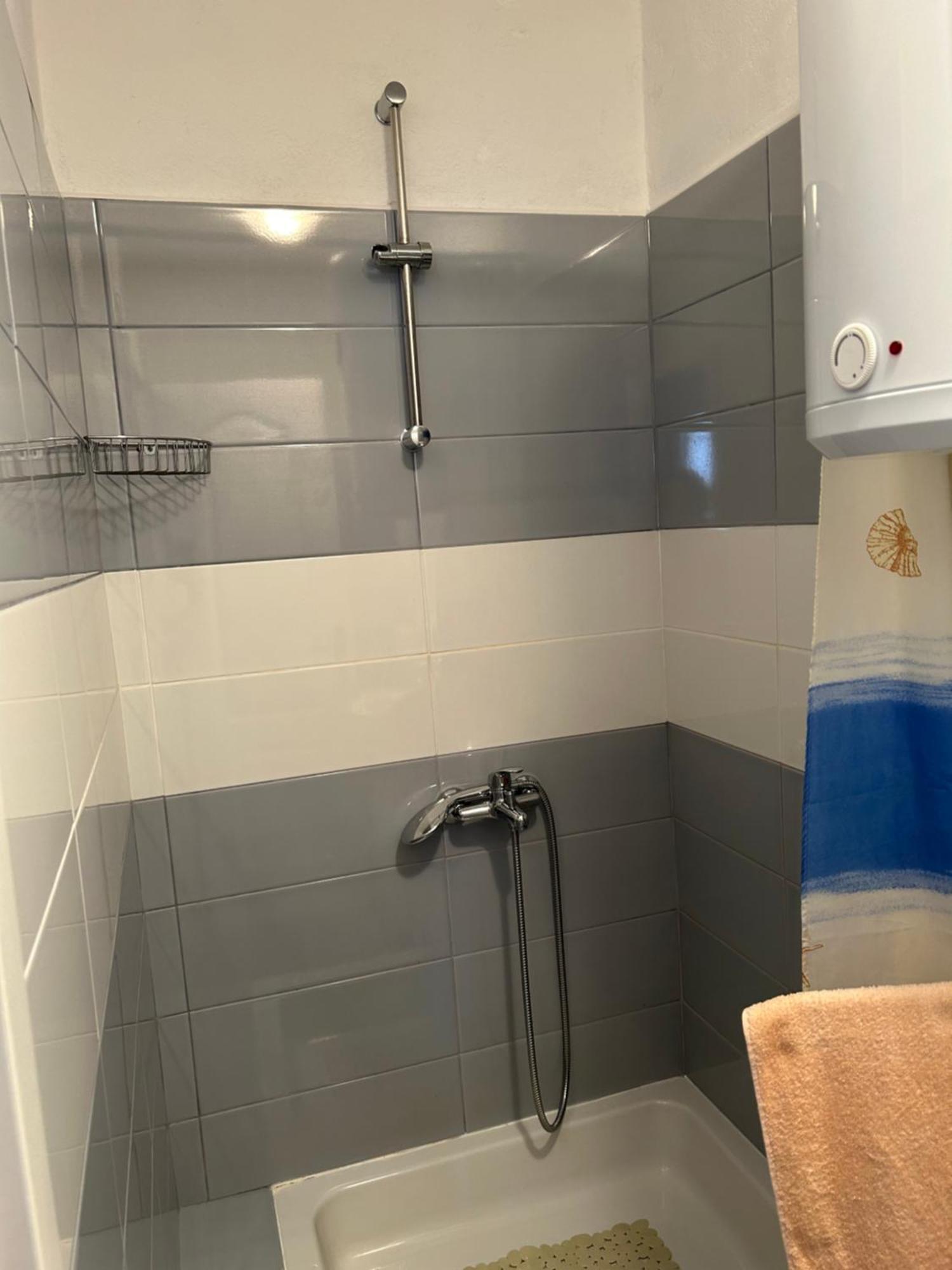 Apartments Spalj 1 I 2 Senj  Ngoại thất bức ảnh