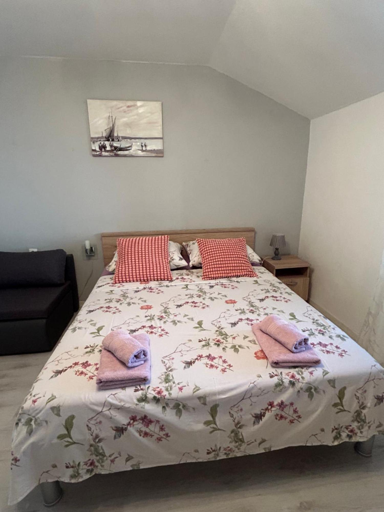 Apartments Spalj 1 I 2 Senj  Ngoại thất bức ảnh